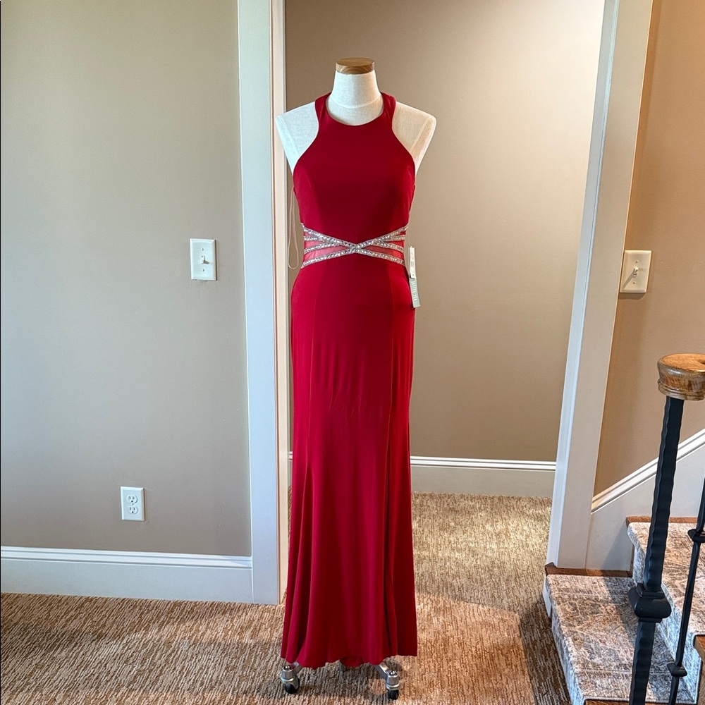 Chic Backless Red Dress with Crystal Accents